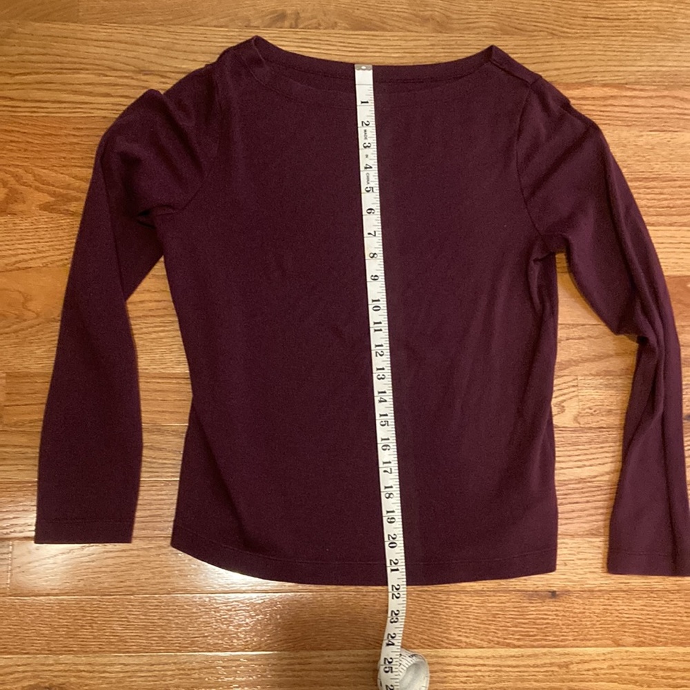 Gap L boat neck, long sleeve knit maroon tee - Picture 2 of 2
